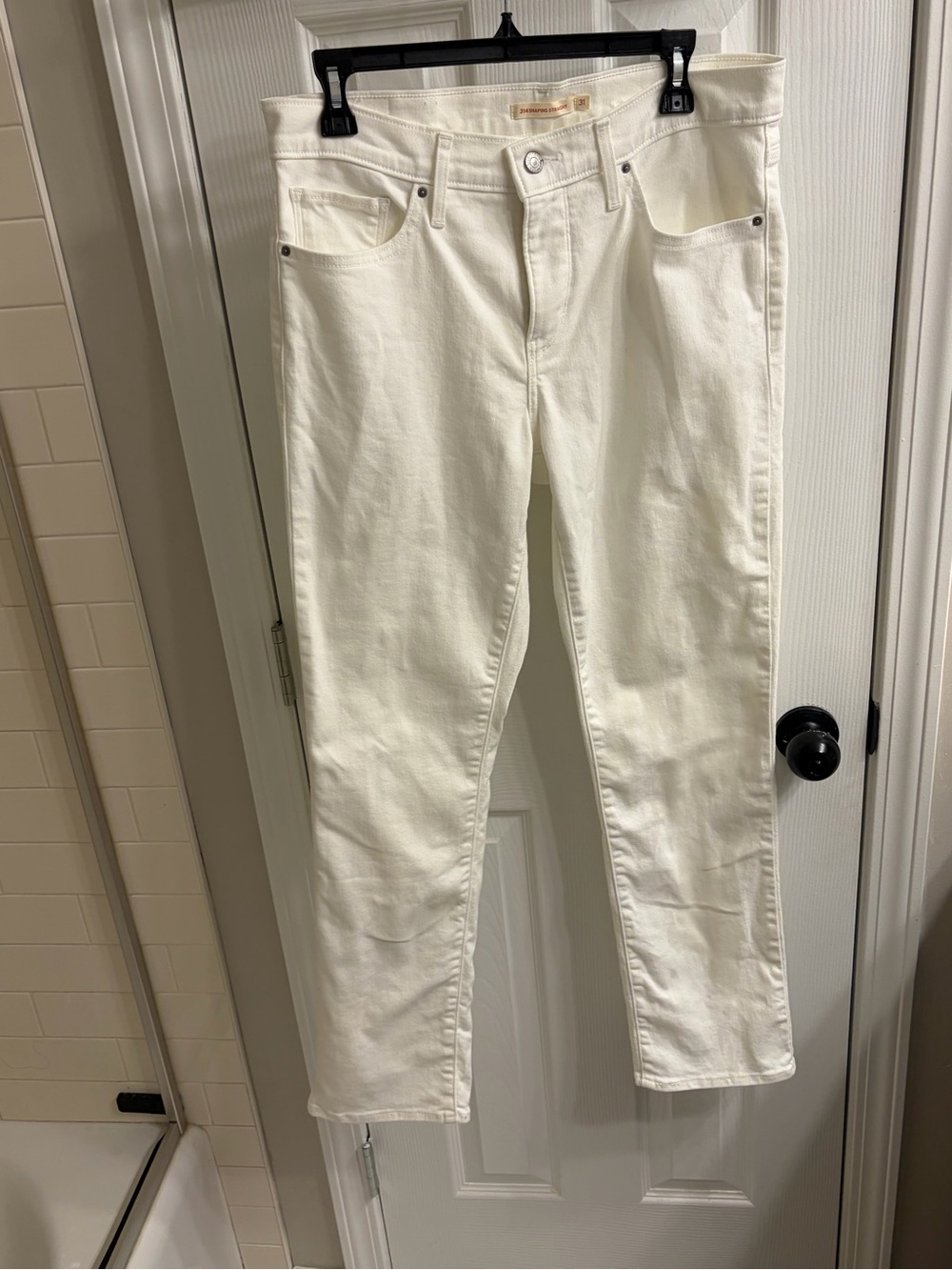 Levi's 314 Shaping Straight Jeans in White